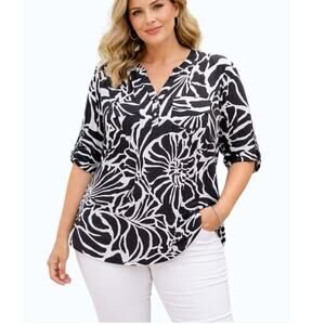 Cocomo Woman 1X Black White Abstract Floral Roll Tab Sleeve Top NWT